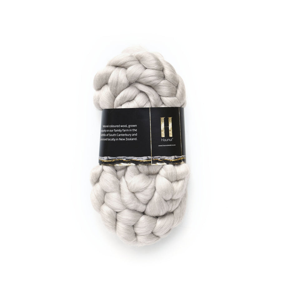 Haunui Wool with Silk Fiber